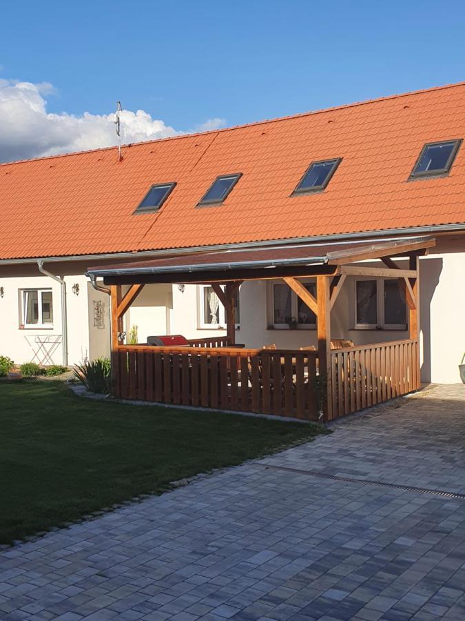 Ubytování za kapličkou Třeboň Exterior foto