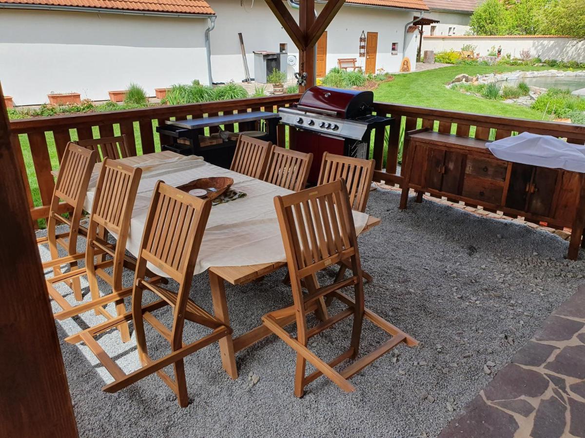 Ubytování za kapličkou Třeboň Exterior foto