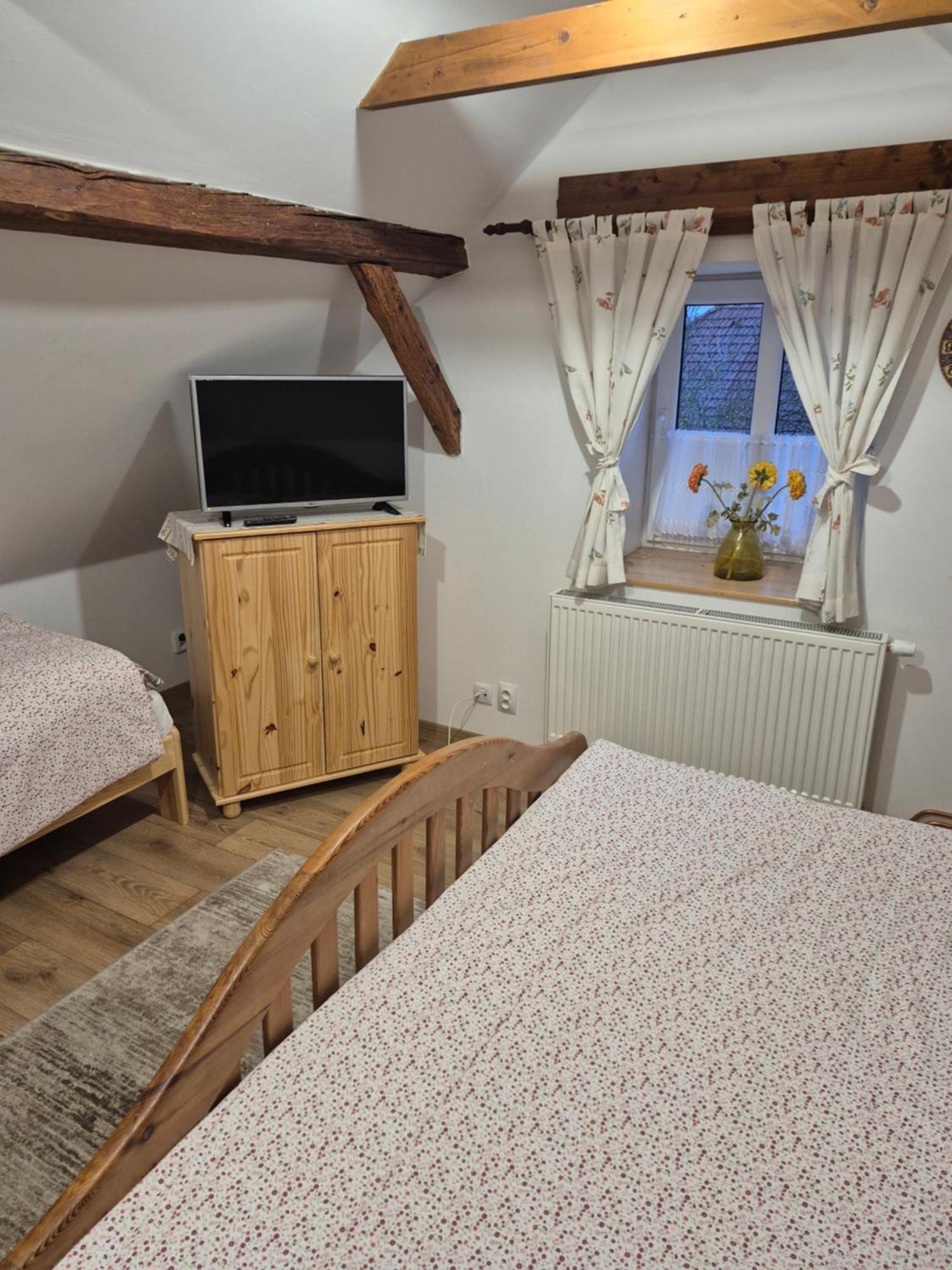 Ubytování za kapličkou Třeboň Exterior foto
